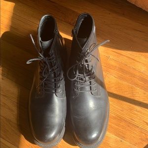 Black ankle leather boots